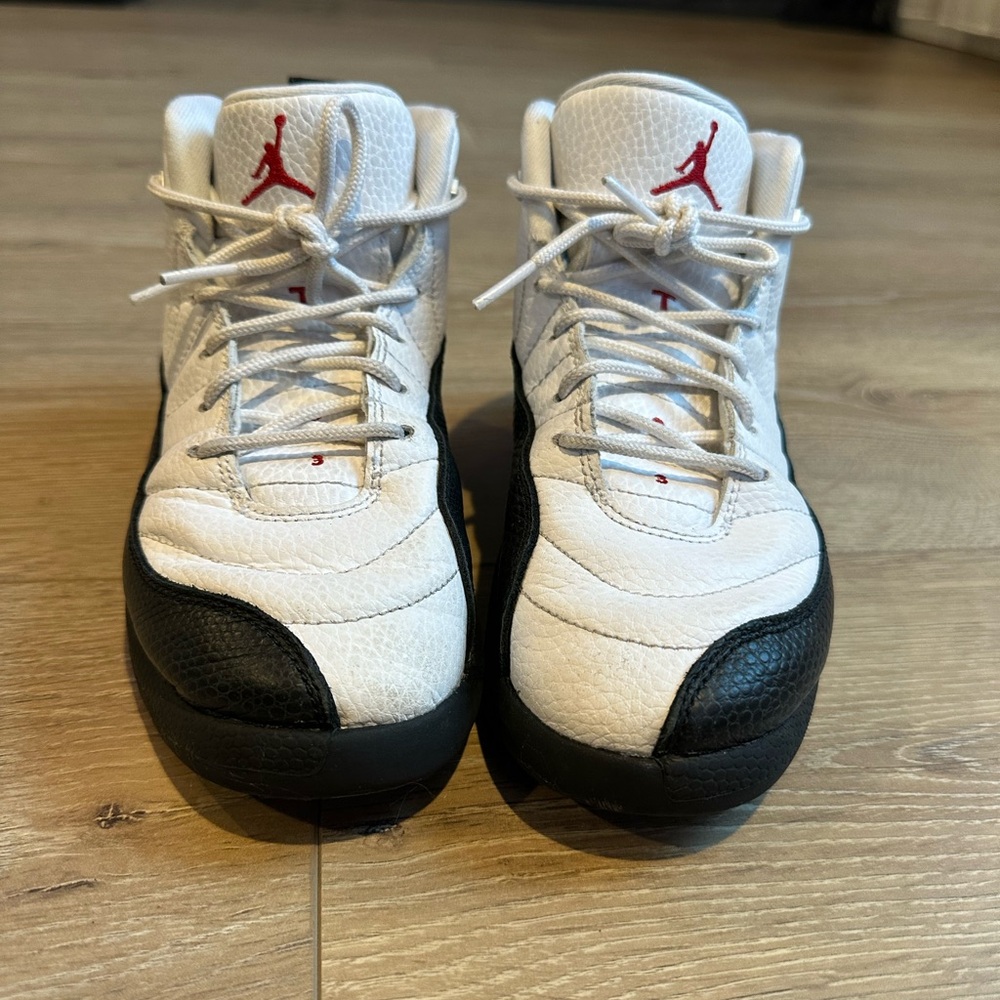 NIKE Little Kid's Jordan Size 3 Retro Red-Black 'Taxi Flip' - Picture 6 of 6